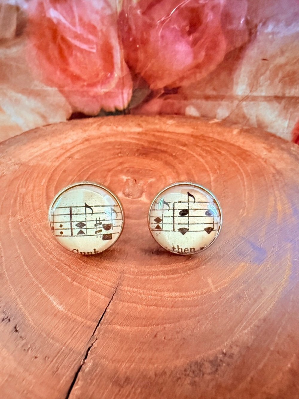 Music Notes Earrings - Vintage Sheet Music💚